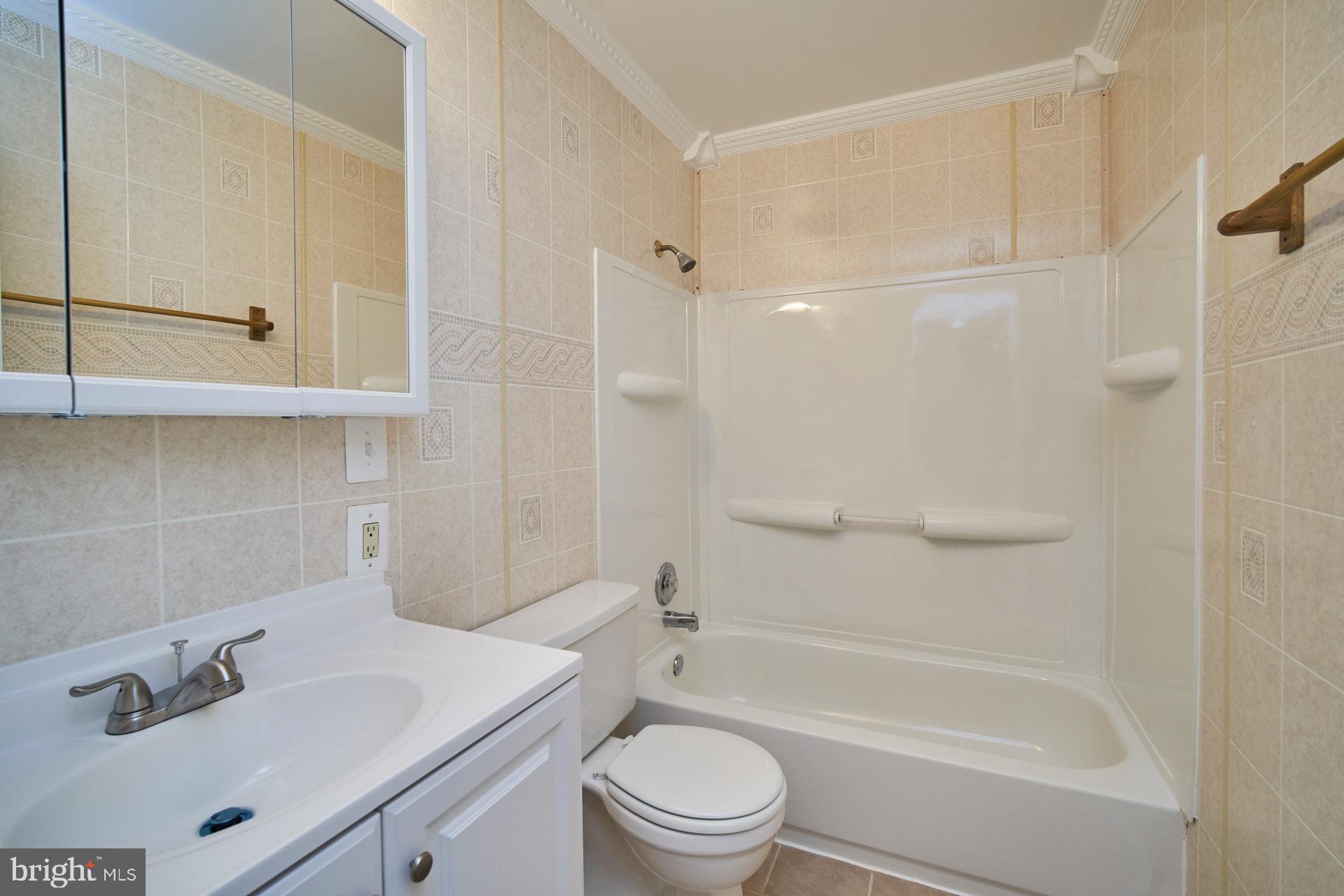 8339 Moline Place Springfield, VA 22153 - Photo 20 of 32 Refreshed hall bath