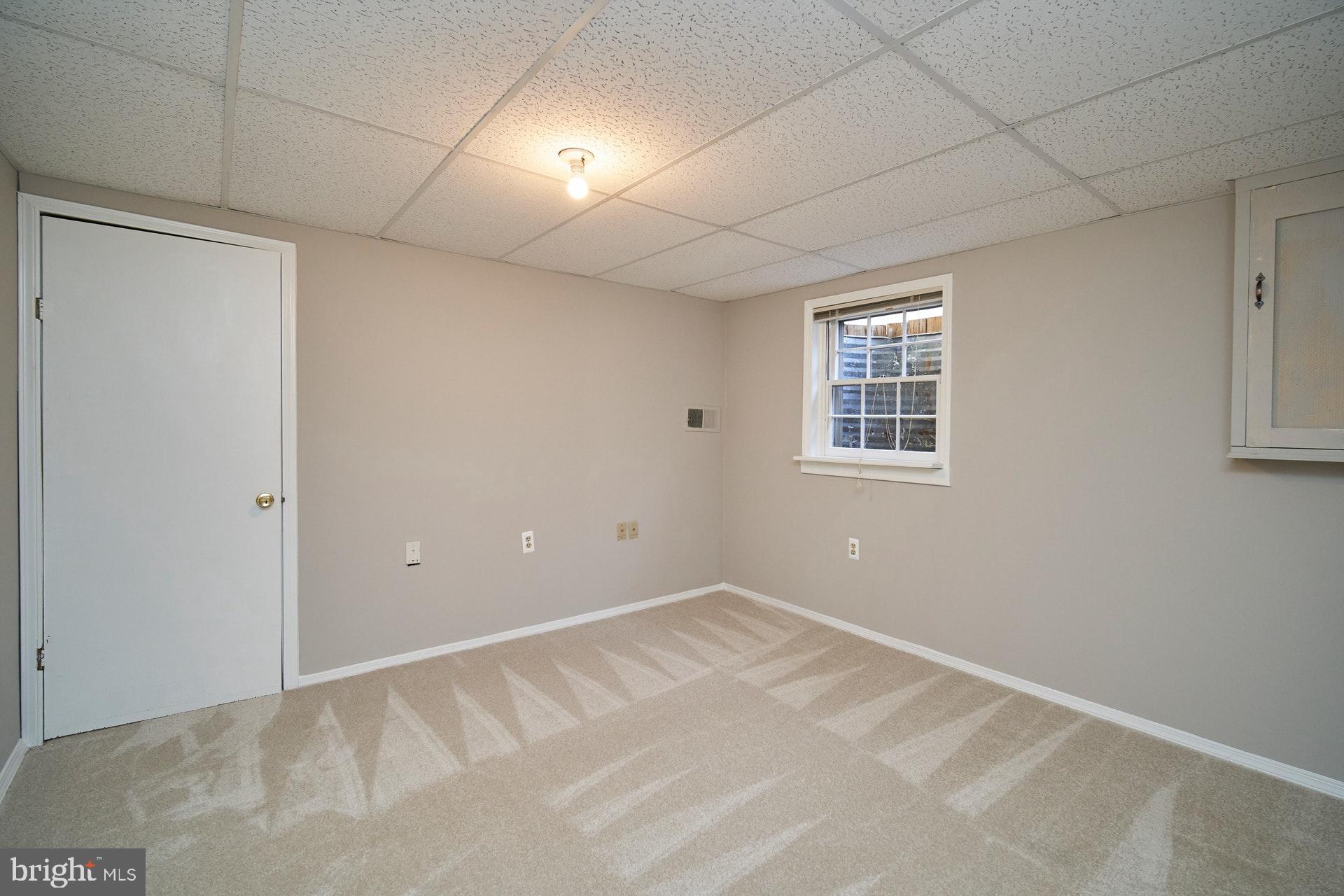 8339 Moline Place Springfield, VA 22153 - Photo 23 of 32 Lower level office