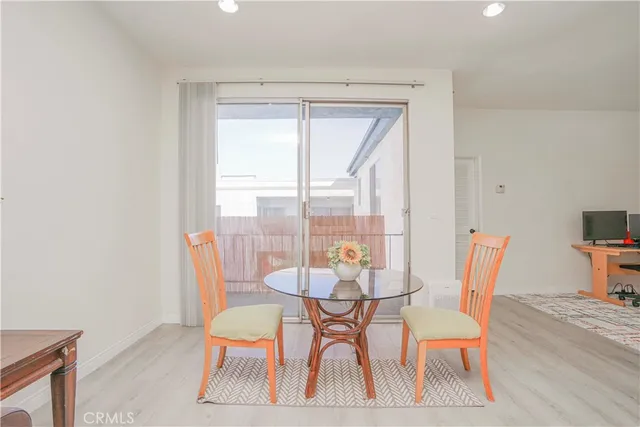 $428,000 | 400 South Lafayette Park Place, Unit 314, Los Angeles, CA 90057