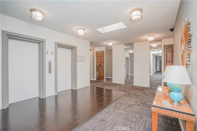 $428,000 | 400 South Lafayette Park Place, Unit 314, Los Angeles, CA 90057