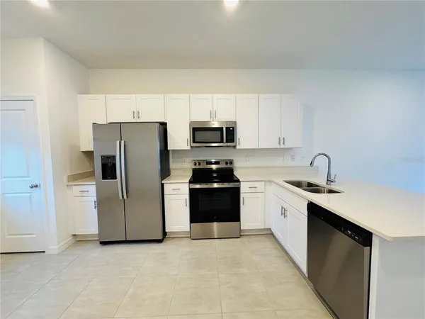 $1,700 | 2923 Skyline Loop, Kissimmee, FL 34758