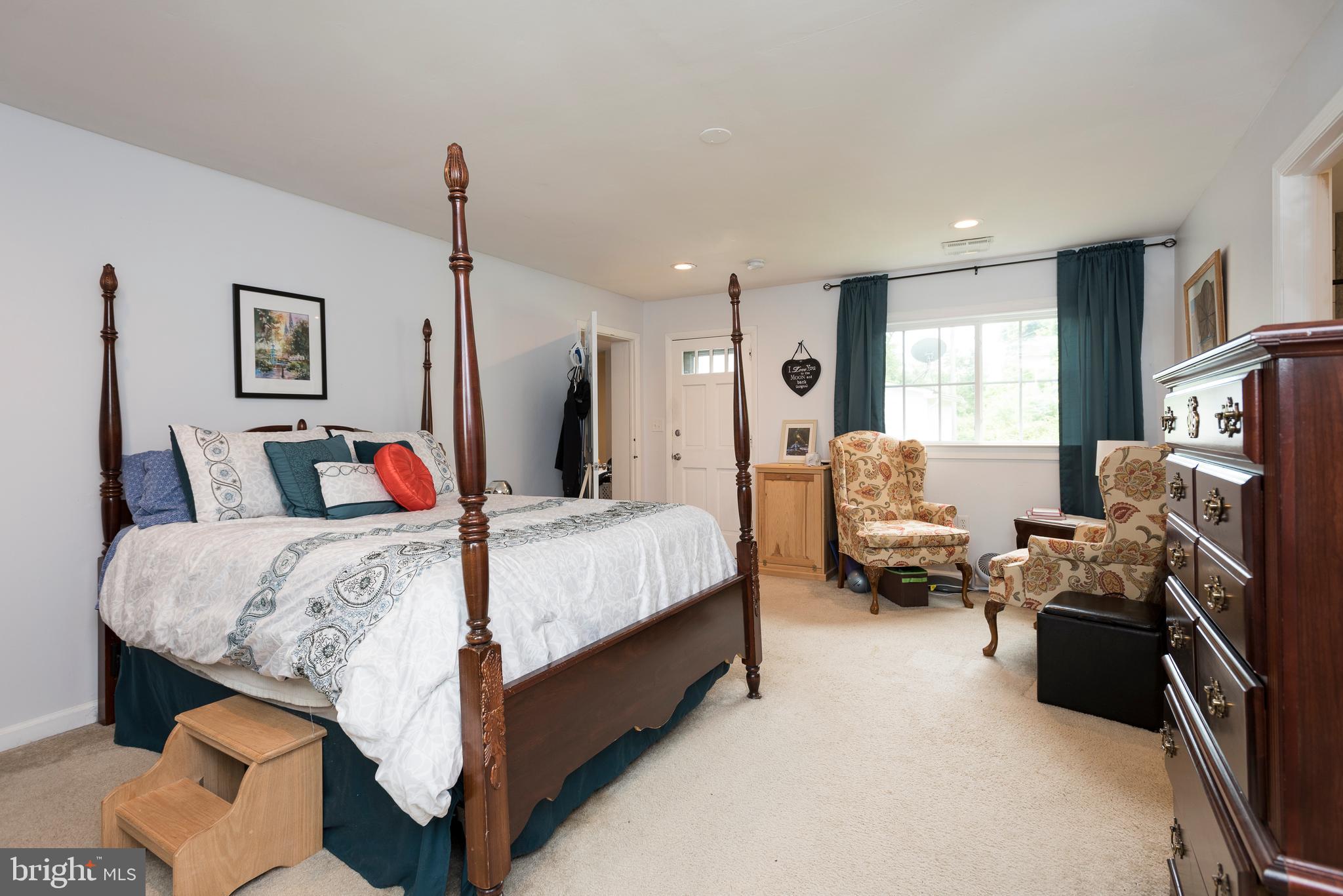 9294 Rixeyville Road Culpeper, VA 22701 - Photo 17 of 31 master bedroom