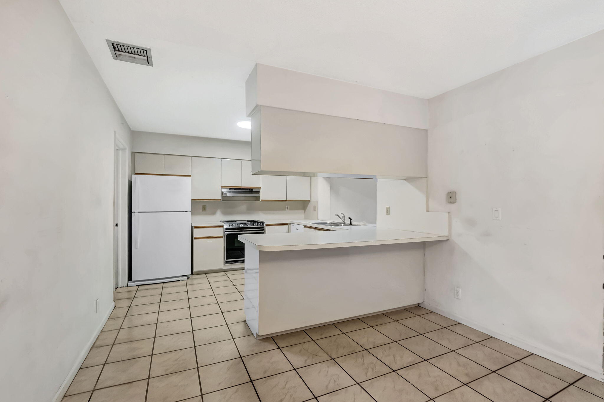 2350 Northwest 3rd Avenue Boca Raton, FL 33431 - Photo 8 of 21 12-web-or-mls-DSC_7234