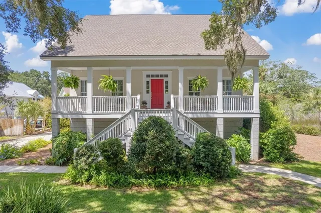 $1,150,000 | 211 McIntosh Avenue, St. Simons Island, GA 31522