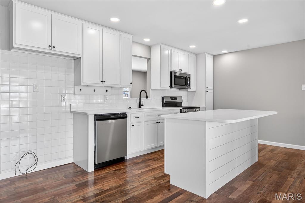 2520 Chartom Mar St. Charles, MO 63301 - Photo 13 of 54