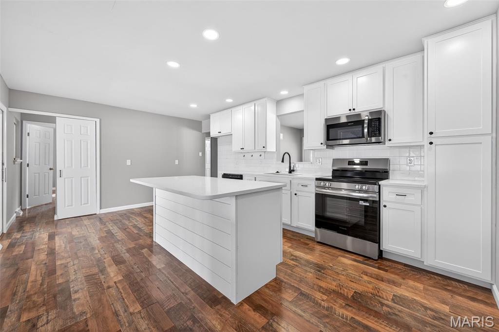 2520 Chartom Mar St. Charles, MO 63301 - Photo 14 of 54