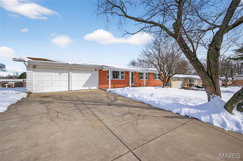 2520 Chartom Mar St. Charles, MO 63301 - Photo 3 of 54