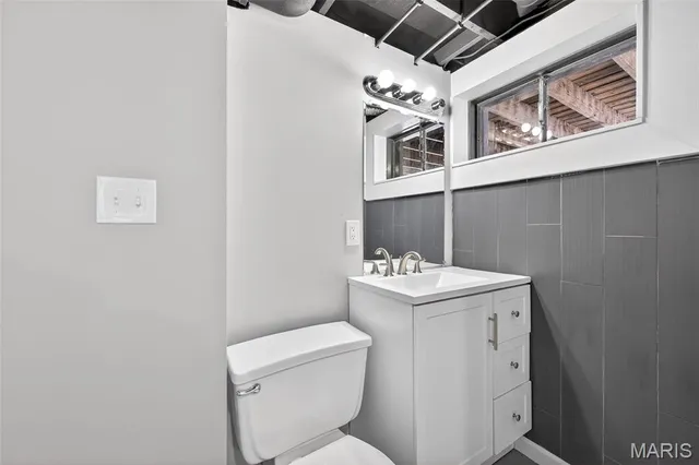 $314,900 | 2520 Chartom Mar, St. Charles, MO 63301