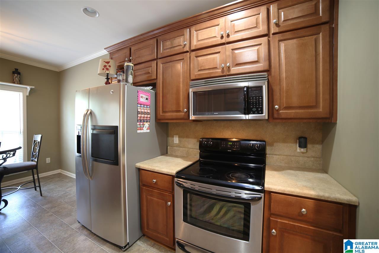 2113 Brett Circle Leeds, AL 35094 - Photo 18 of 36
