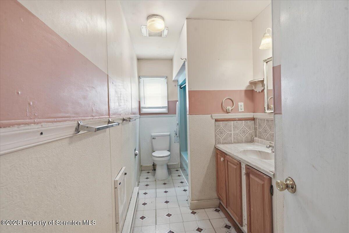 49 Hurbane Street Pringle, PA 18704 - Photo 17 of 50 15-49_Hurbane_Street_Pringle_015