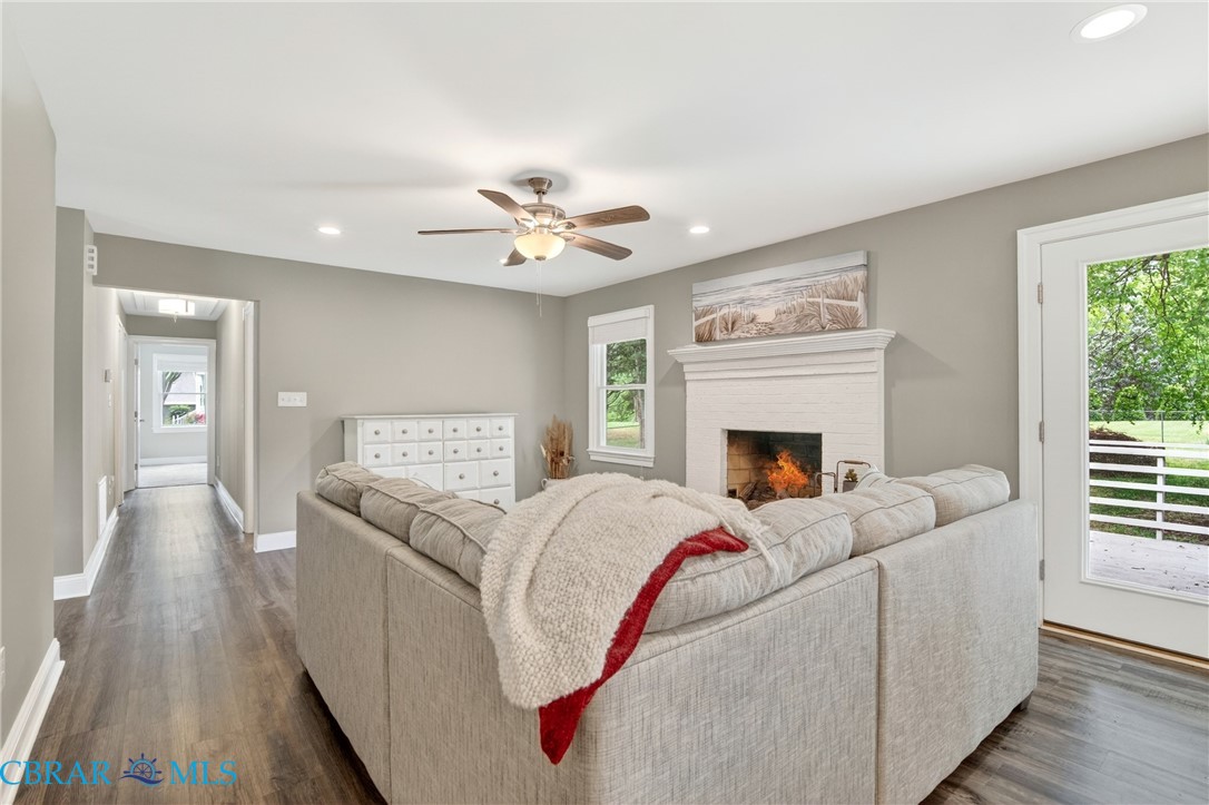 7998 Roaring Springs Road Gloucester, VA 23061 - Photo 16 of 40