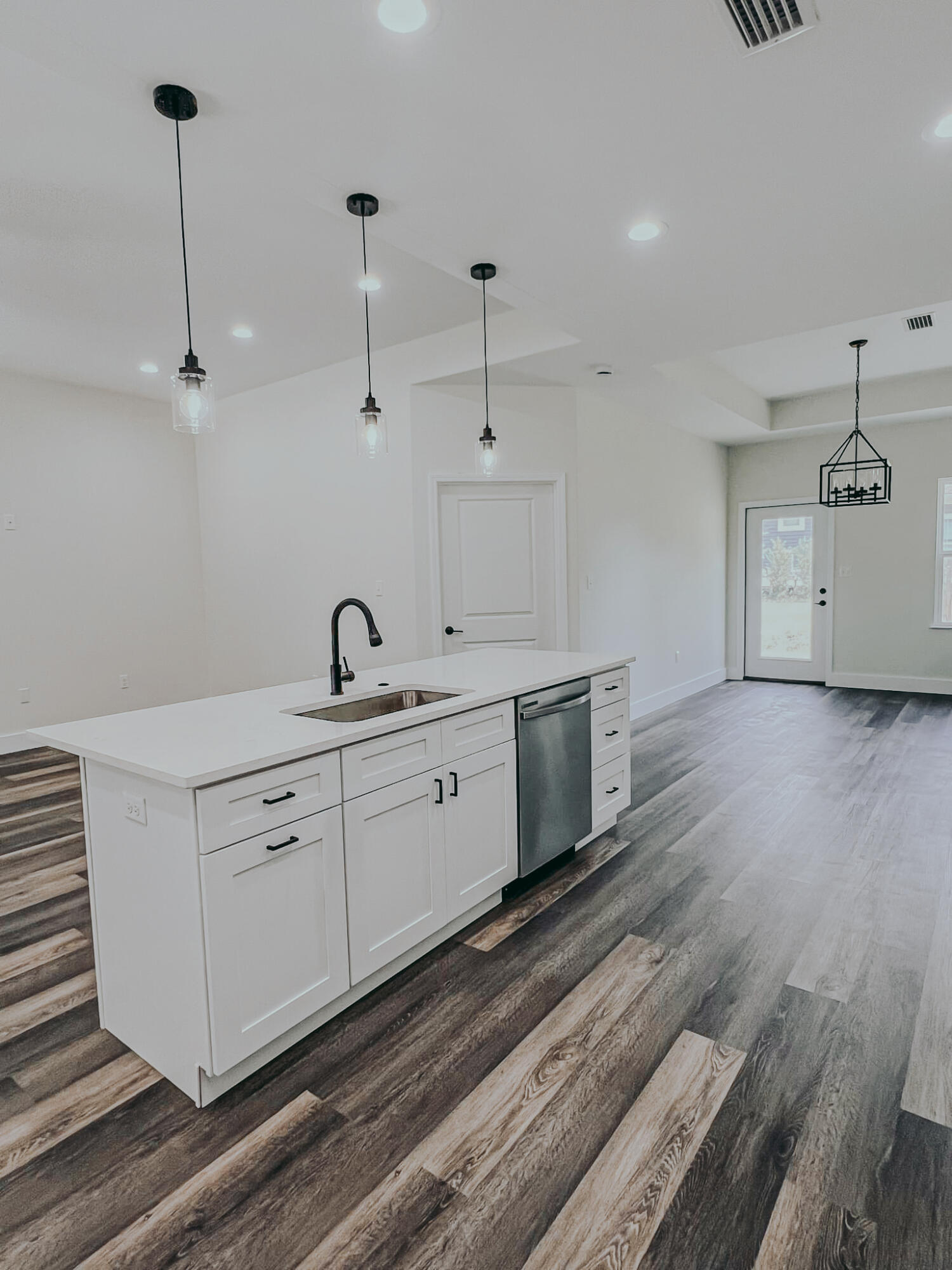 182 Caswell Branch Road Freeport, FL 32439 - Photo 7 of 19 island 3