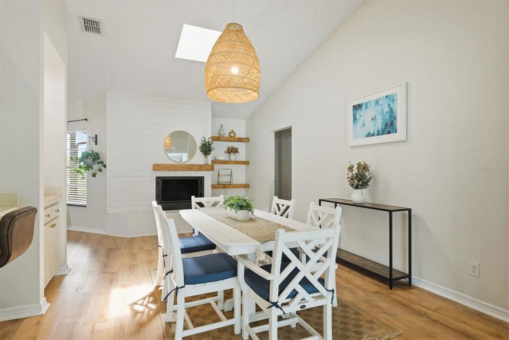 1011 Ridge Drive Palm Harbor, FL 34683 - Photo 15 of 49