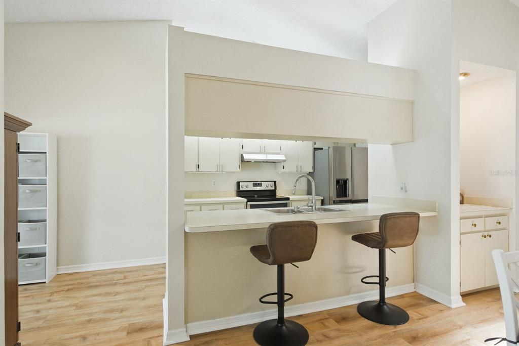 1011 Ridge Drive Palm Harbor, FL 34683 - Photo 17 of 49