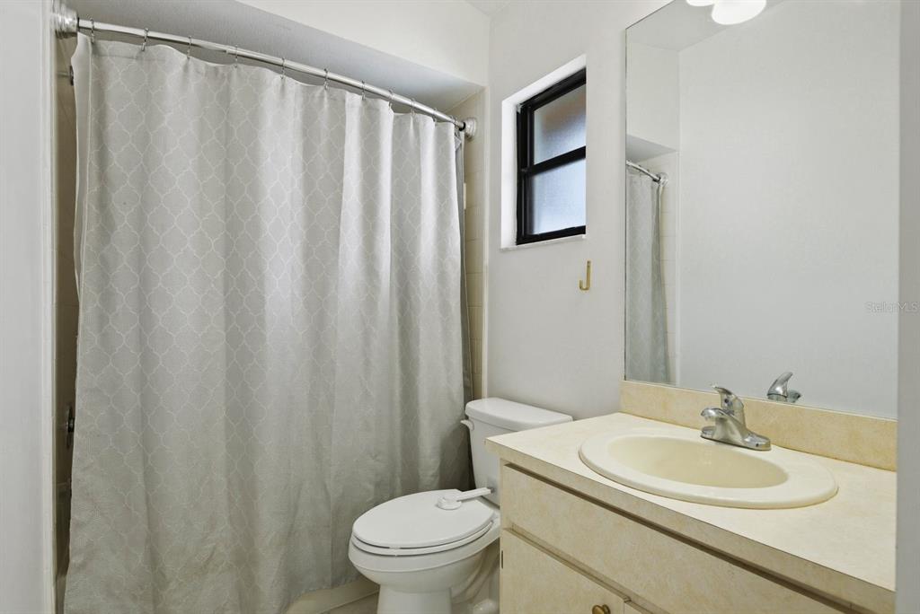 1011 Ridge Drive Palm Harbor, FL 34683 - Photo 33 of 49