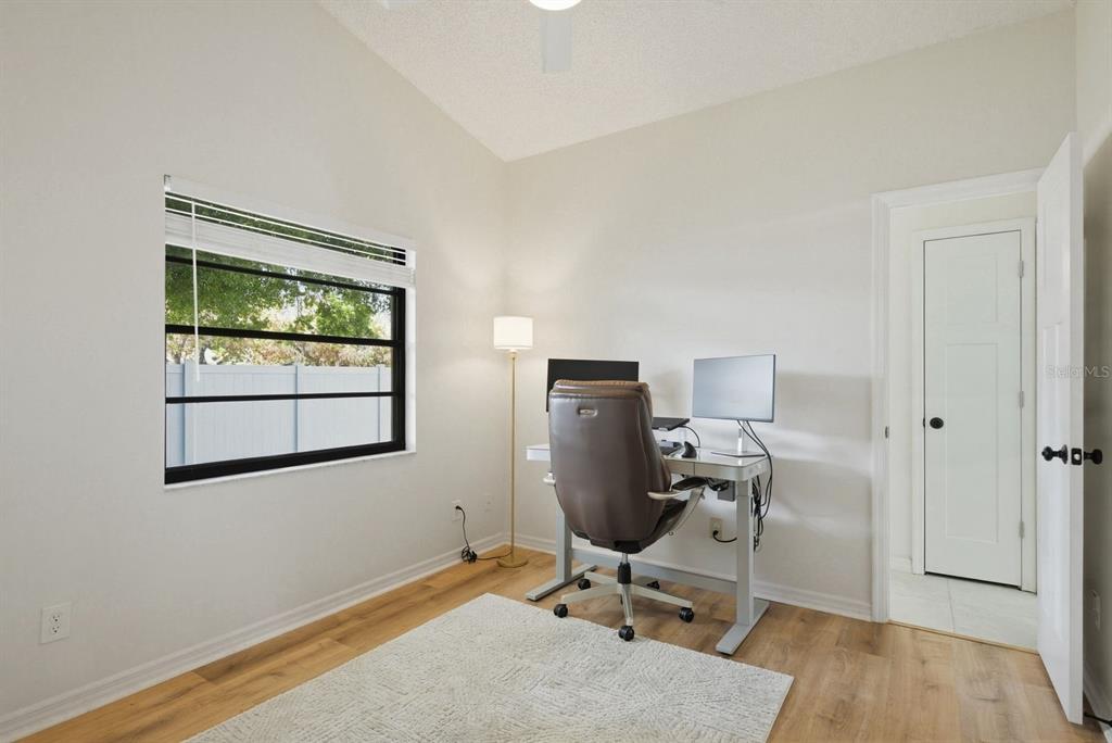 1011 Ridge Drive Palm Harbor, FL 34683 - Photo 34 of 49