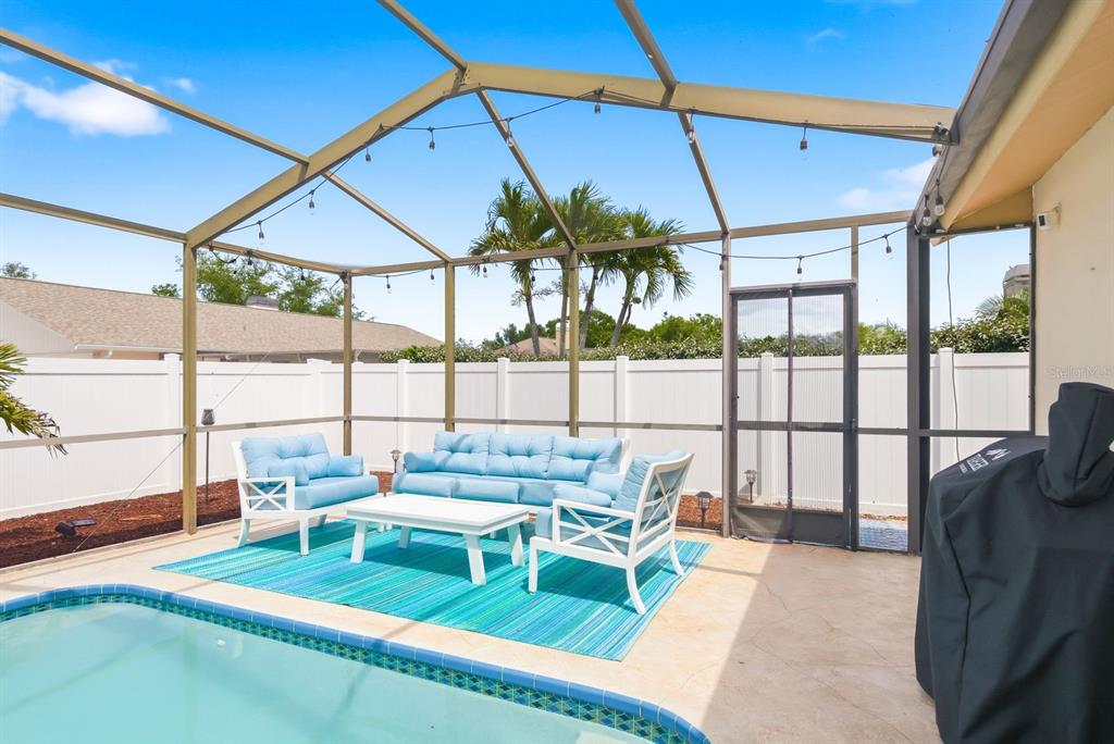 1011 Ridge Drive Palm Harbor, FL 34683 - Photo 38 of 49