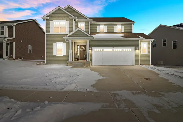 $499,000 | 312 Big Bend Way, Hartford, WI 53027