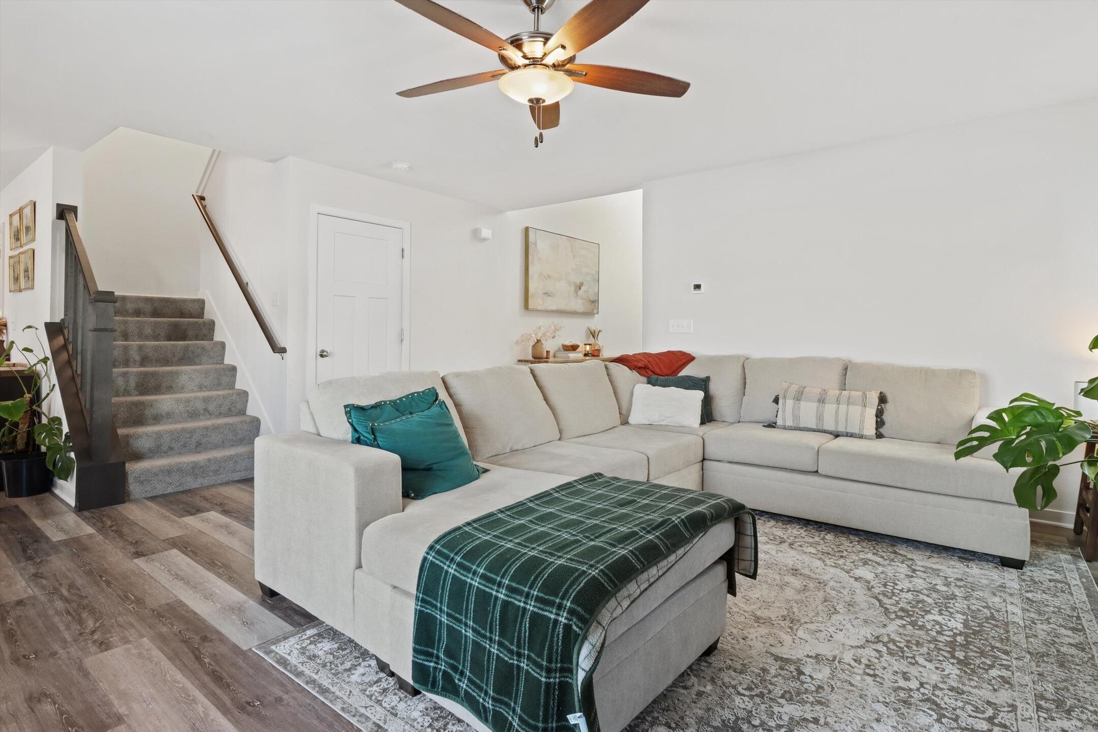 312 Big Bend Way Hartford, WI 53027 - Photo 13 of 38 item_19