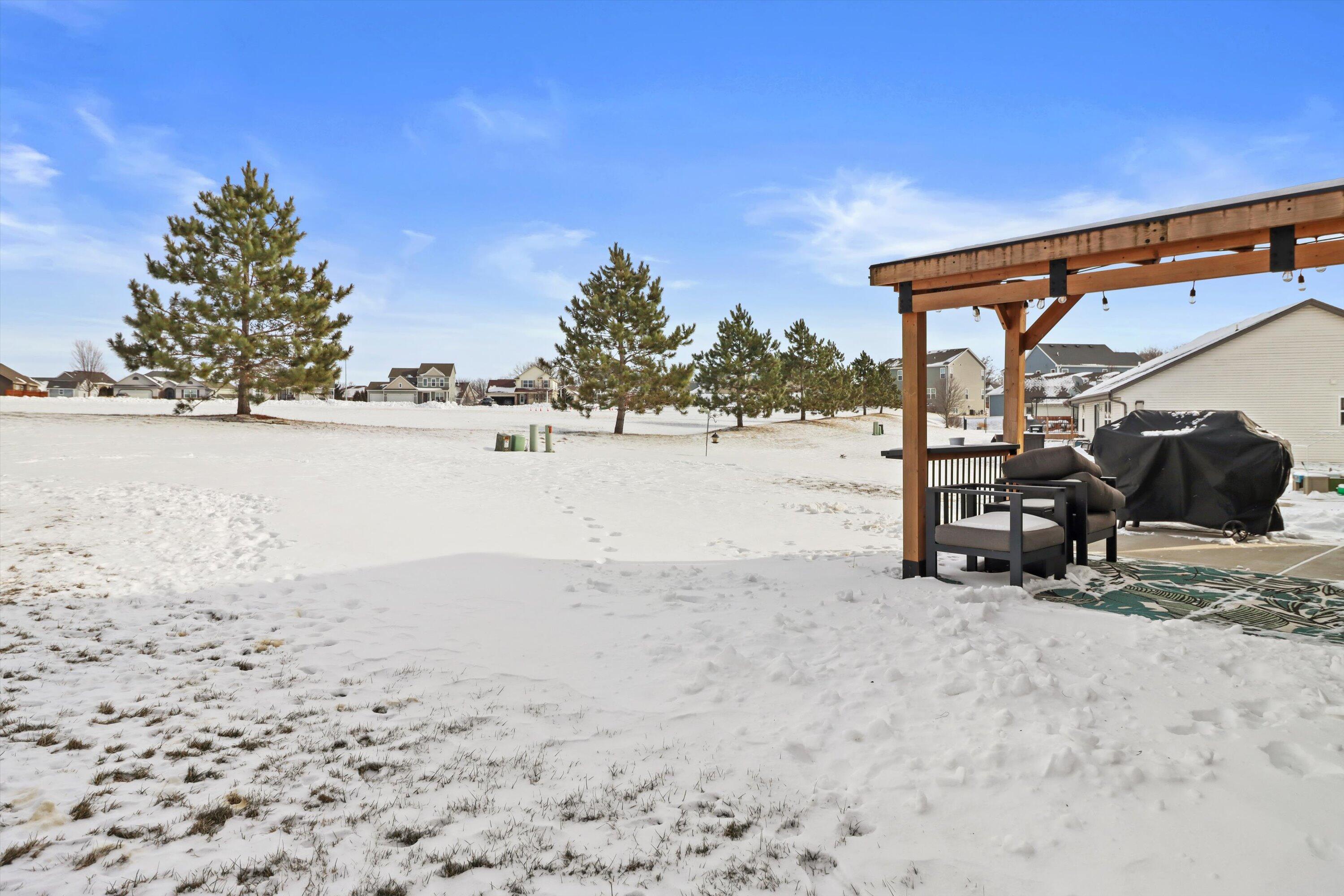 312 Big Bend Way Hartford, WI 53027 - Photo 34 of 38 07-IMG_9521