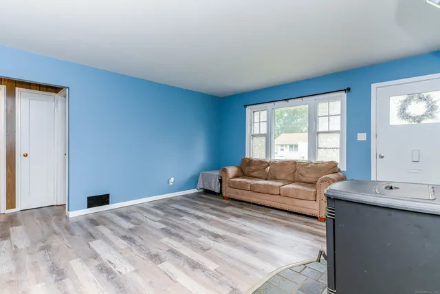 $229,000 | 34 Great Plain Road, Norwich, CT 06360