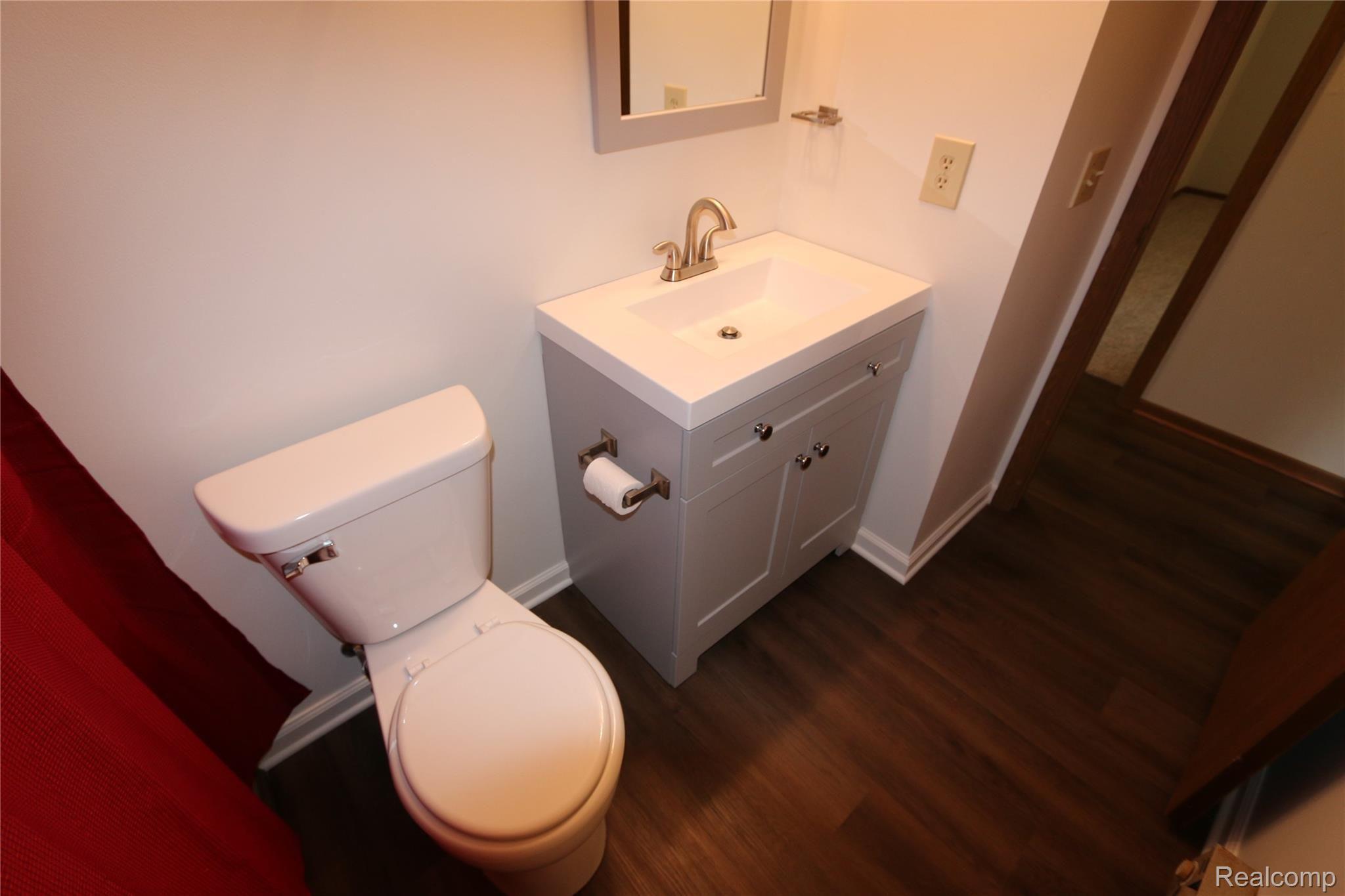 6040 West Coon Lake Road Howell, MI 48843 - Photo 29 of 58 9b.JPG