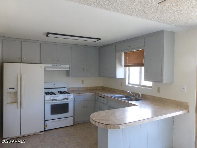 424 Hartford Road Kearny, AZ 85137 - Photo 6 of 17 P1050548