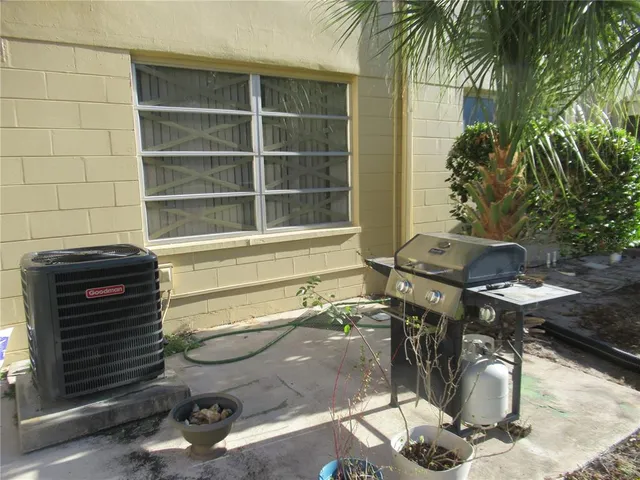 $1,795 | 2402 Ecuadorian Way, Unit 8, Clearwater, FL 33763