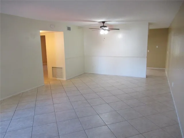 $1,795 | 2402 Ecuadorian Way, Unit 8, Clearwater, FL 33763
