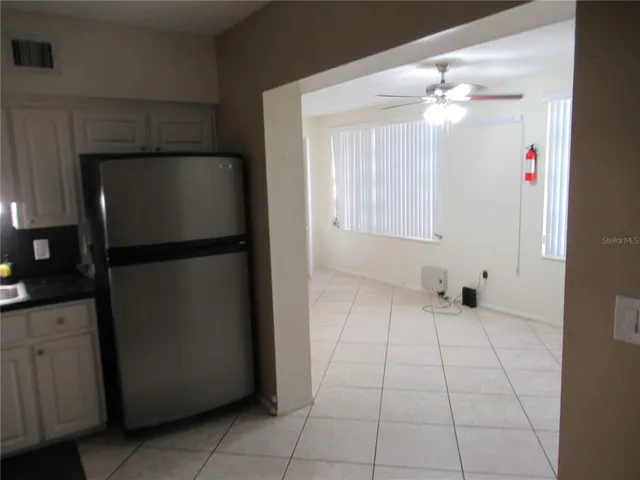 $1,795 | 2402 Ecuadorian Way, Unit 8, Clearwater, FL 33763