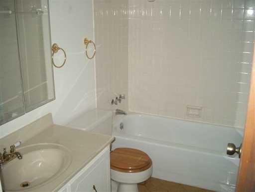 645 Villa Road, Unit D Springfield, OH 45503 - Photo 2 of 8