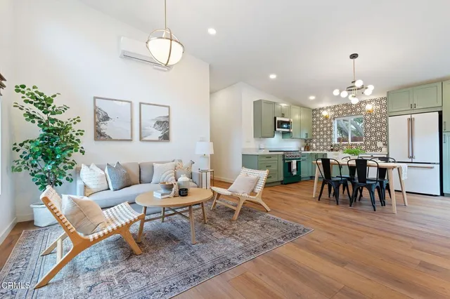 $4,400 | 114 South Santa Rosa Street, Ventura, CA 93001