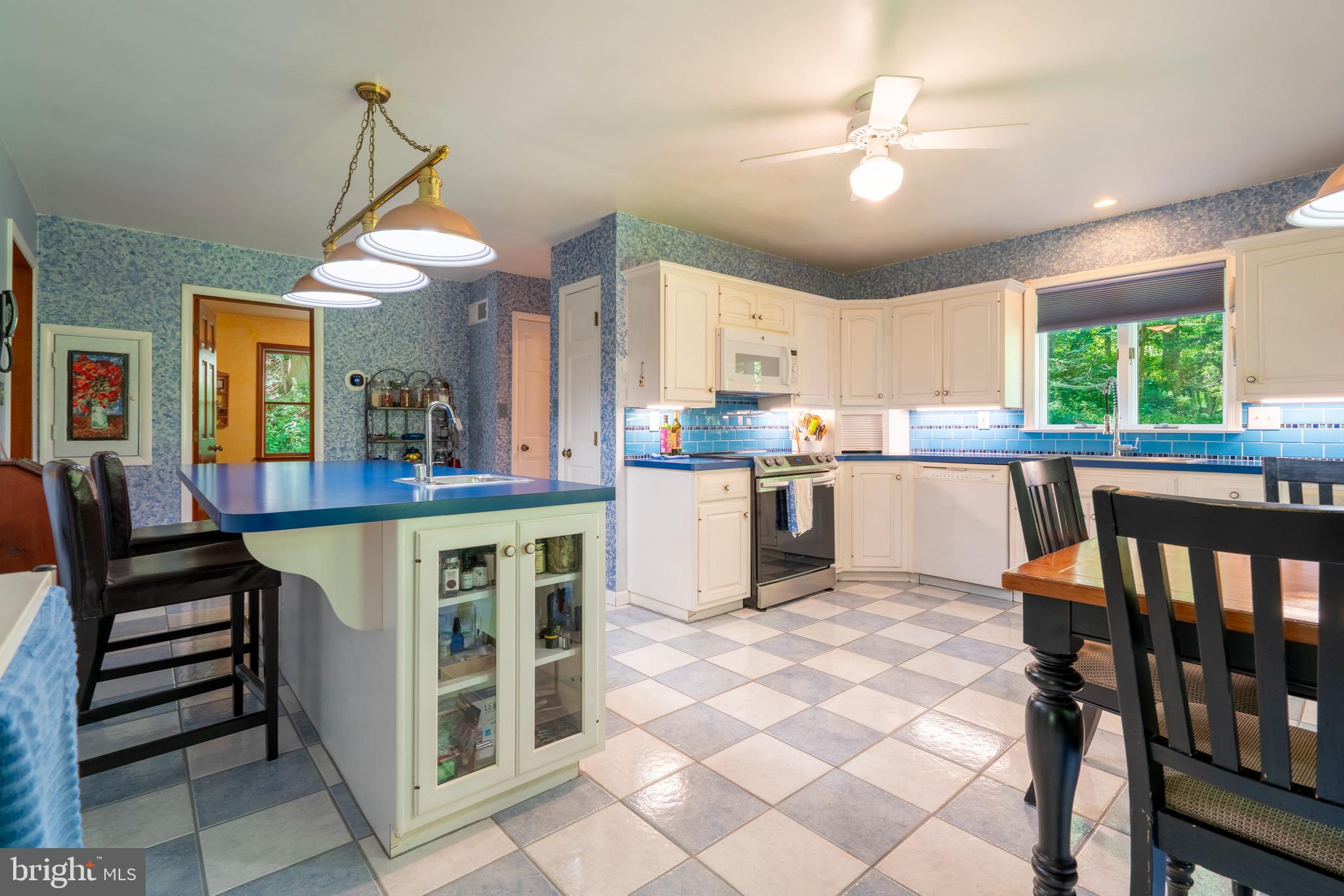 274 Wissinger Road Boyertown, PA 19512 - Photo 13 of 50
