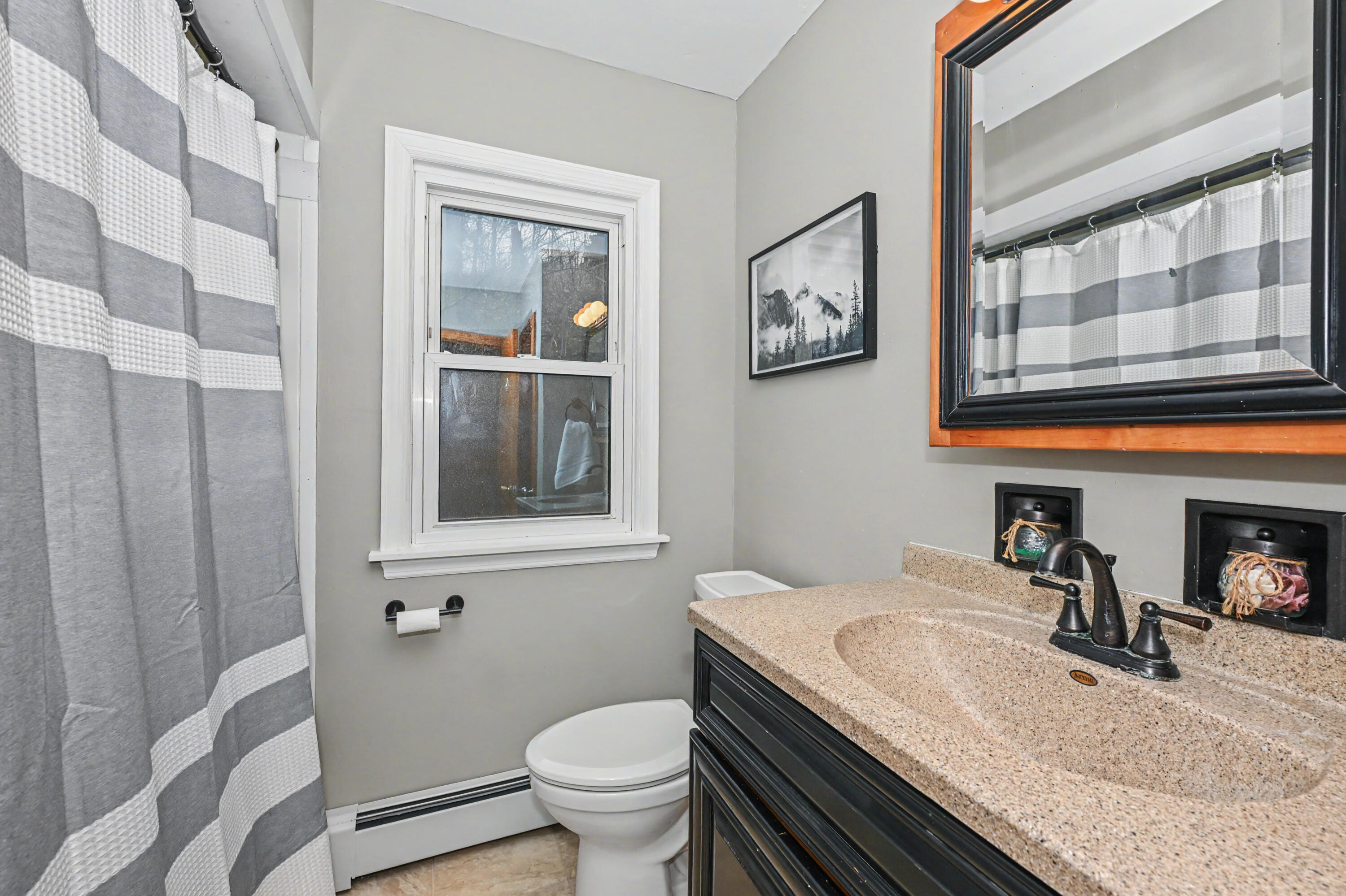 110 Polk Street Slinger, WI 53086 - Photo 10 of 28 Main level bath