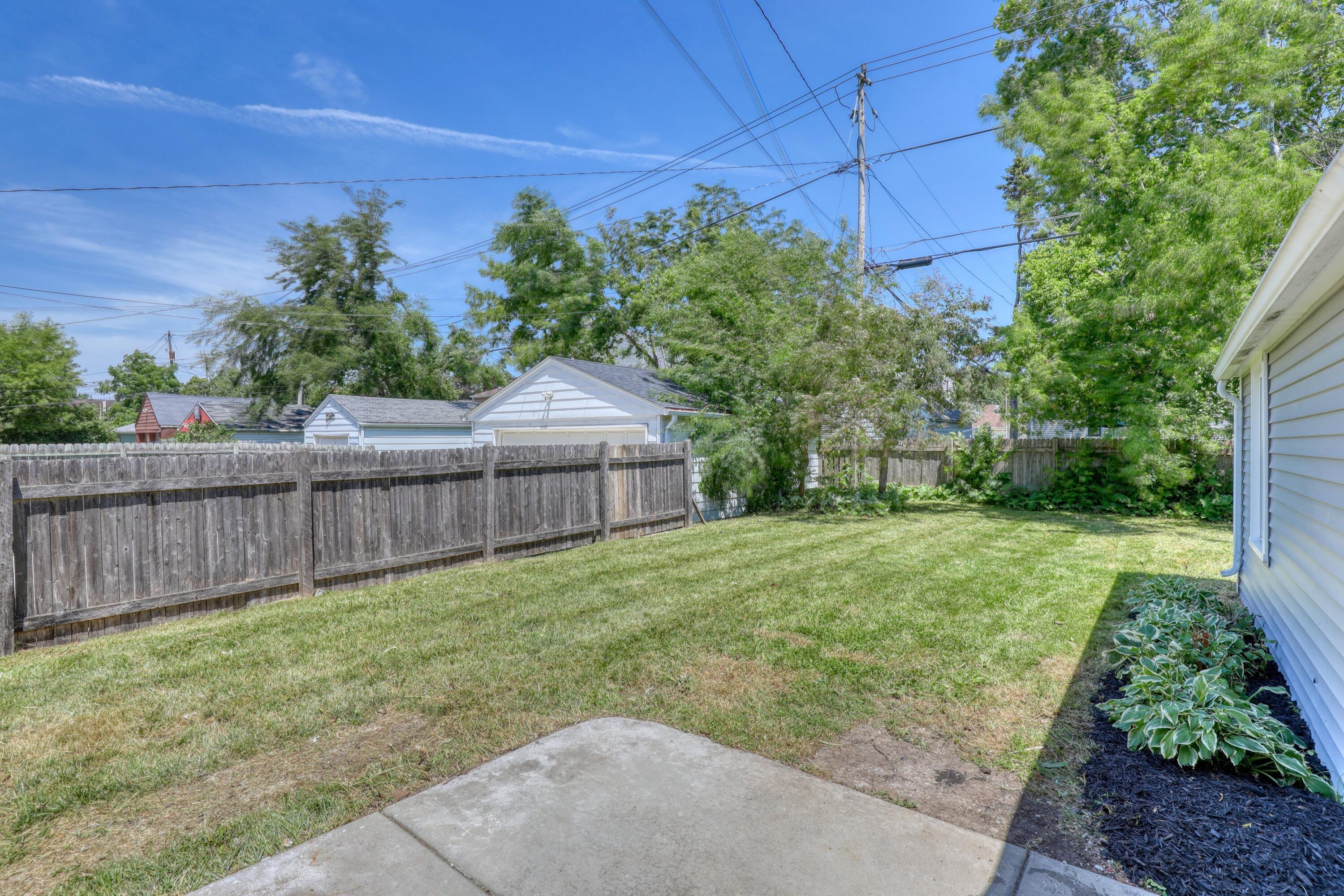 340 North 63rd Street Milwaukee, WI 53213 - Photo 17 of 19 Backyard