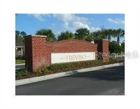 a black and white photo of a building