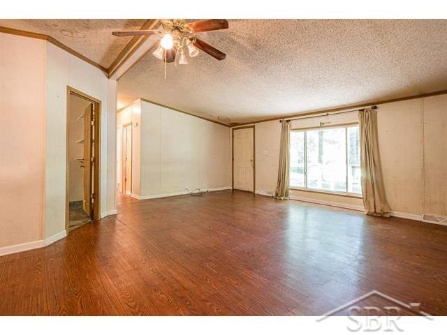 555 North 8 Mile Road Midland, MI 48640 - Photo 6 of 27 50146999-99be264f-8ba7-4727-b8d3-9c720290c036.JPG