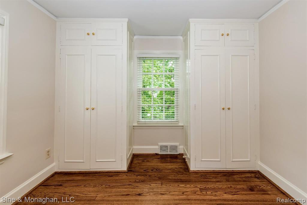 342 Touraine Road Grosse Pointe Farms, MI 48236 - Photo 36 of 49