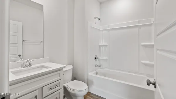 $490,900 | 6625 Palm Pointe Drive, Ocean Springs, MS 39564