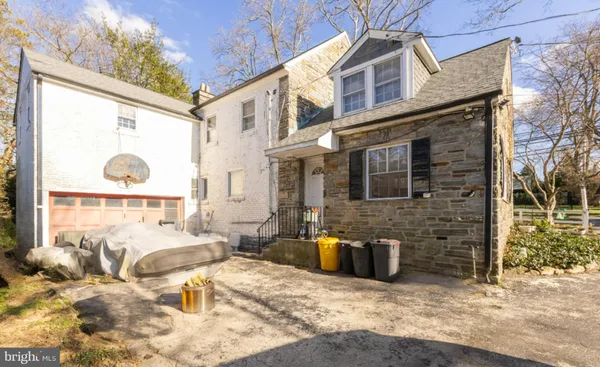 $975,000 | 231 Meeting House Lane, Merion Station, PA 19066