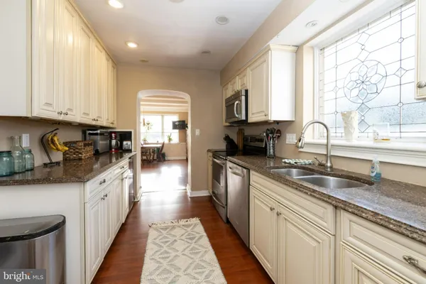 $975,000 | 231 Meeting House Lane, Merion Station, PA 19066