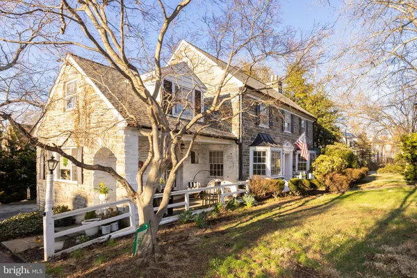 $975,000 | 231 Meeting House Lane, Merion Station, PA 19066