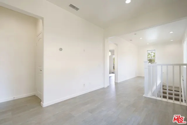 $5,100 | 73 City Stroll, Irvine, CA 92620