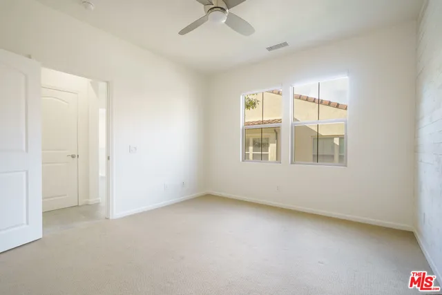 $5,100 | 73 City Stroll, Irvine, CA 92620