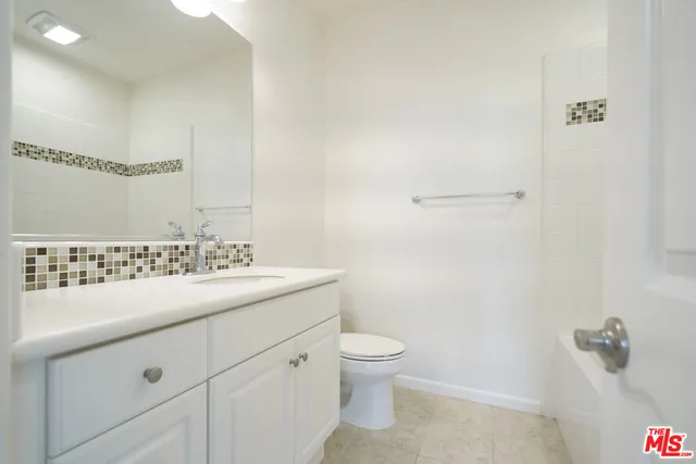 $5,100 | 73 City Stroll, Irvine, CA 92620