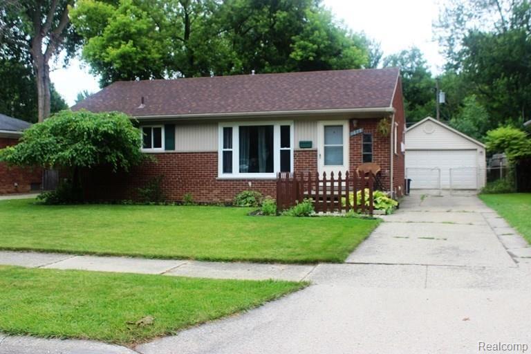 1679 Hampton Road Mount Clemens, MI 48043 - Photo 1 of 21 IMG_9974 - Copy.jpg