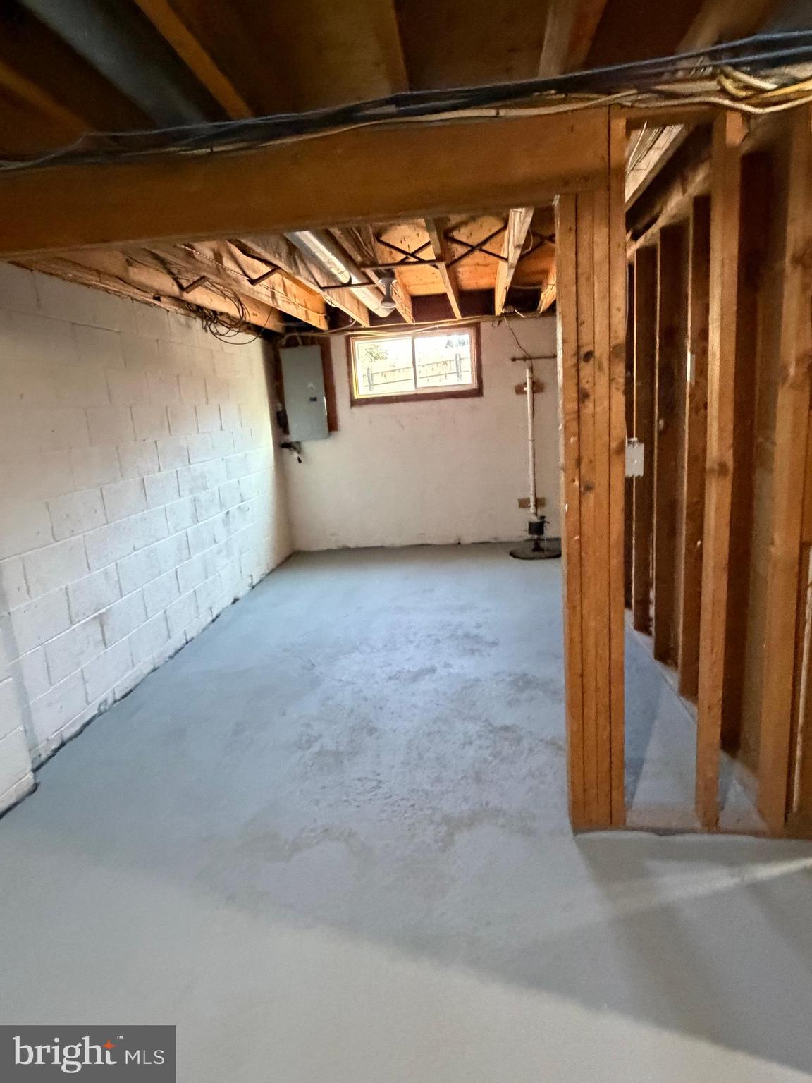 2630 Millcreek Road Wilmington, DE 19808 - Photo 23 of 26 a view of a garage