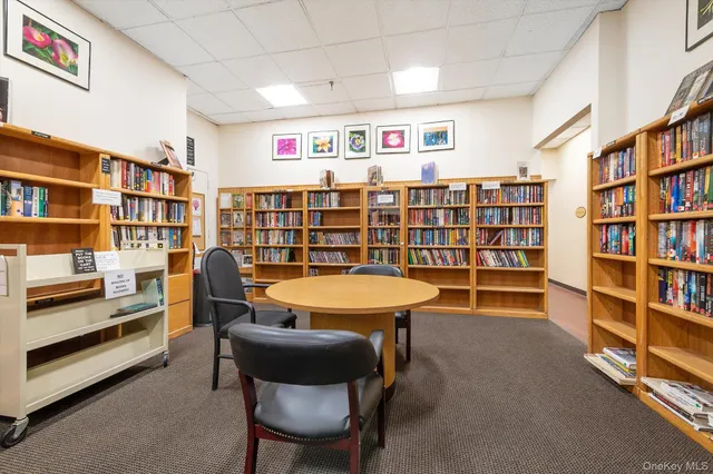 $360,000 | 269 Grand Central Parkway, Unit 27Y | Glen Oaks