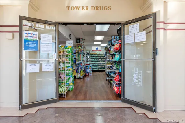 $360,000 | 269 Grand Central Parkway, Unit 27Y | Glen Oaks