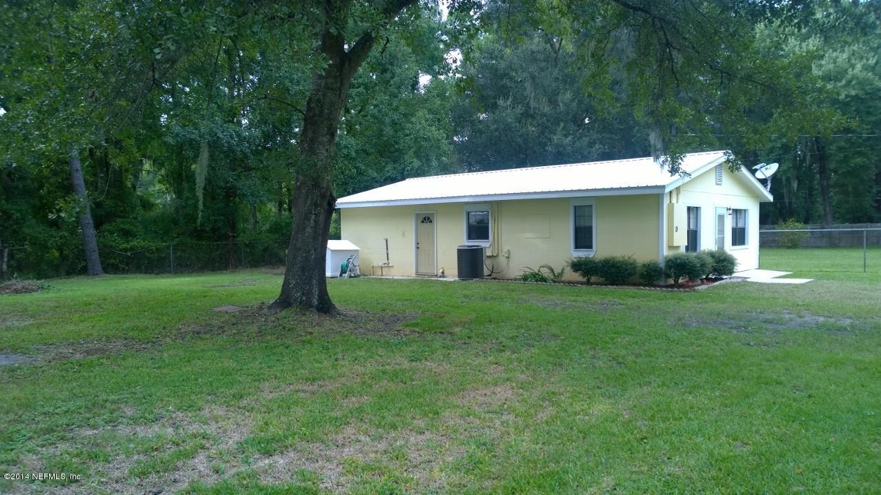 13506 Yellow Bluff Road Jacksonville, FL 32226 - Photo 20 of 24 a view of a house with a backyard